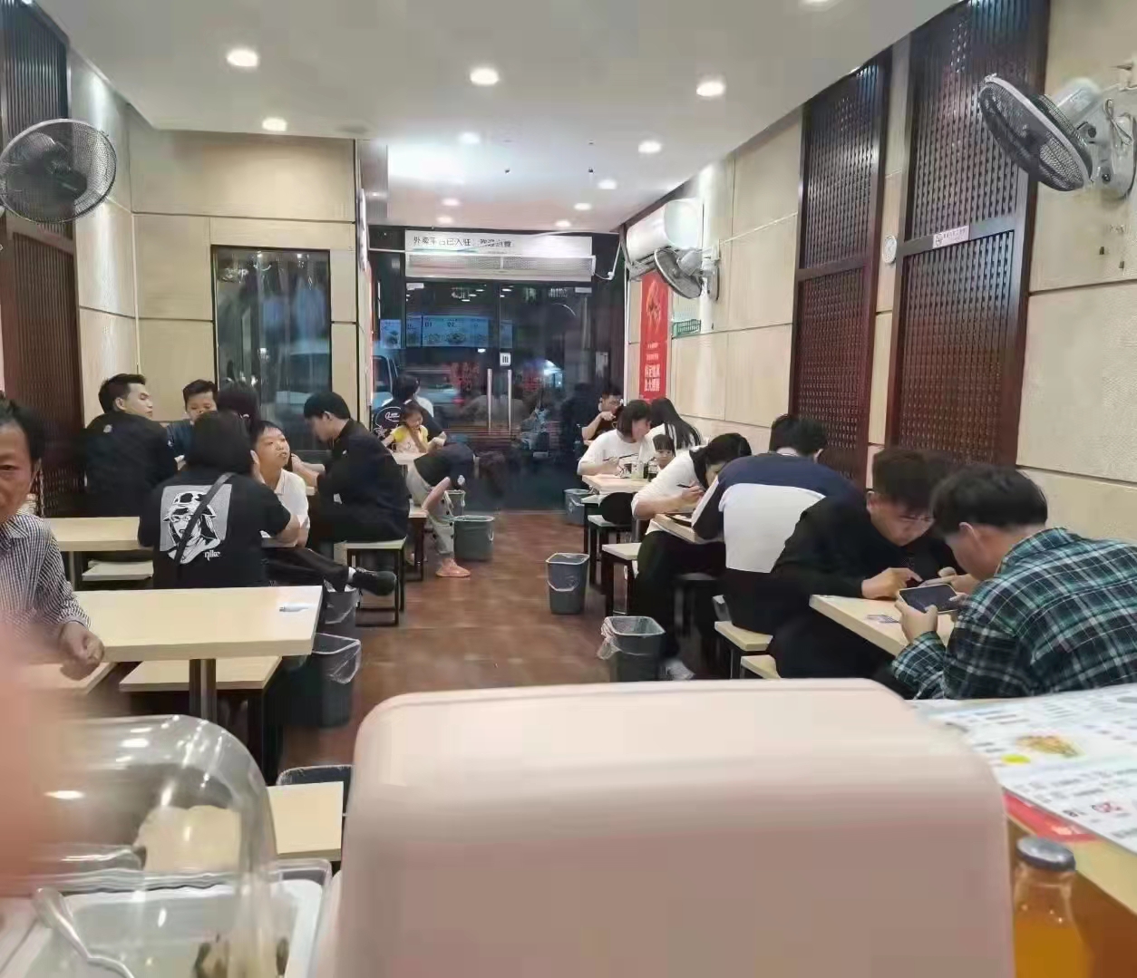 如意餛飩店生意好不好？還需要自己的努力！